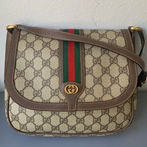 Gucci Beige and Brown Shoulder Bag with Red and Green Stripe